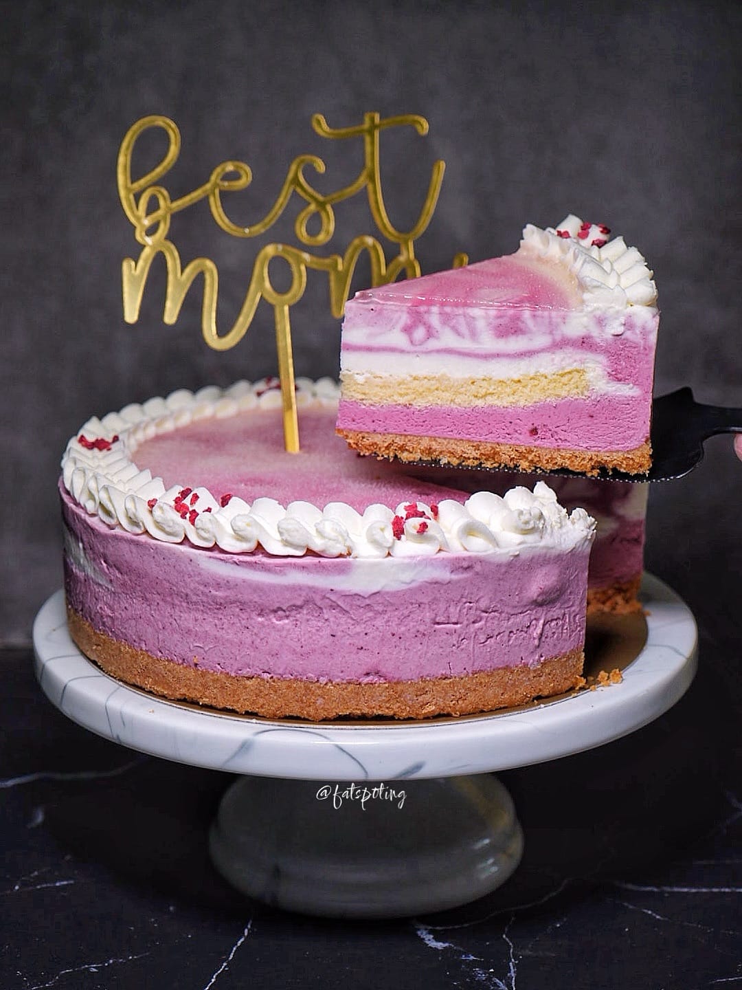 Cat & the Fiddle — Berries Bliss Cake for Mother's Day