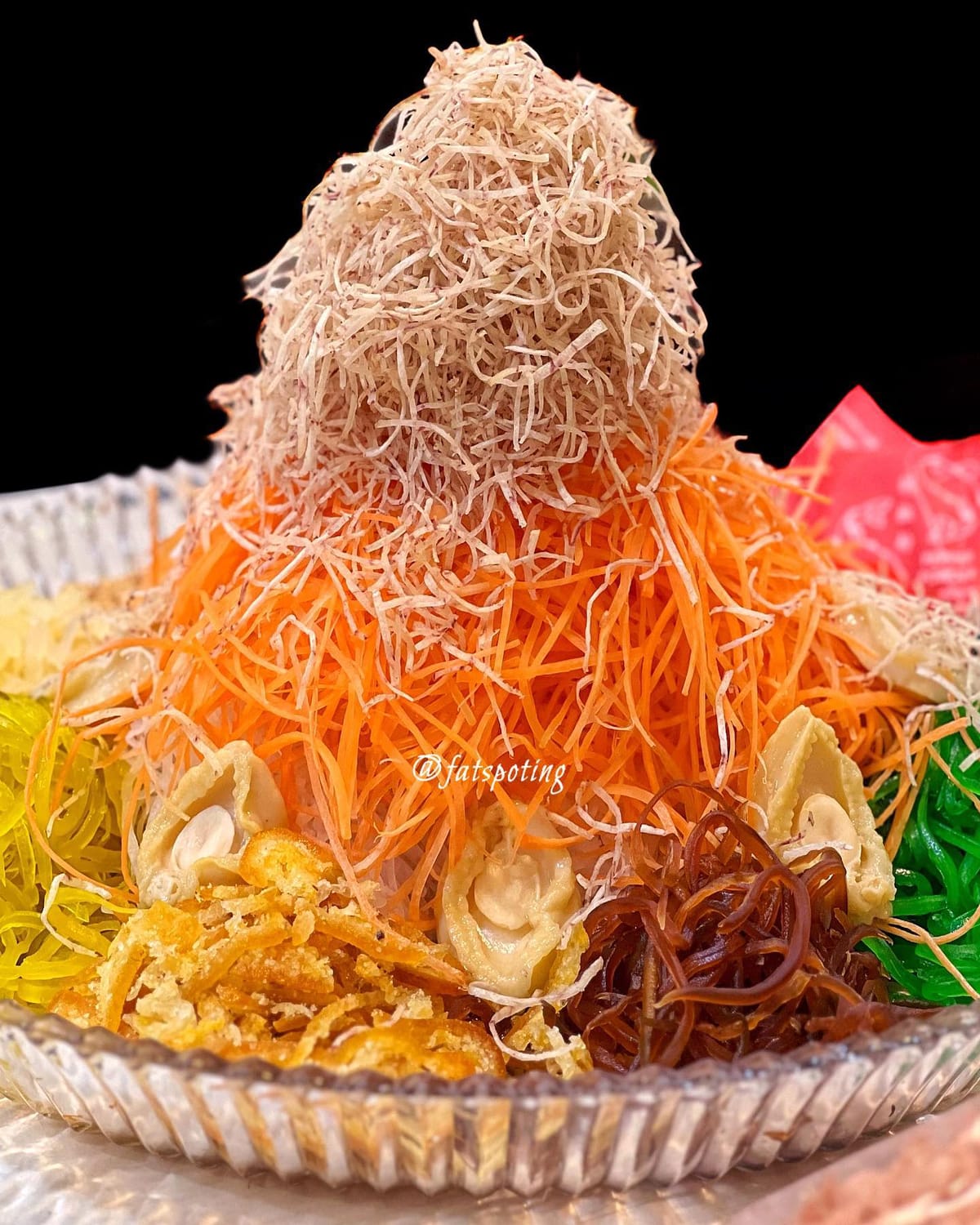 This CNY holidays, catch up with friends over supper at @dimsumhaussg