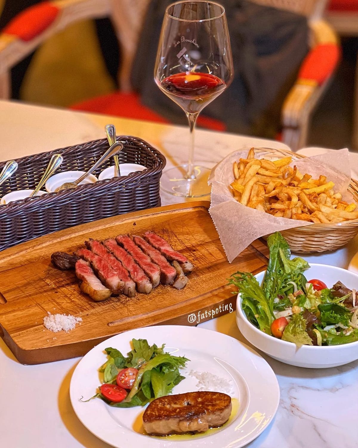 Les Bouchons Rochester — French Bistro Steak Frites