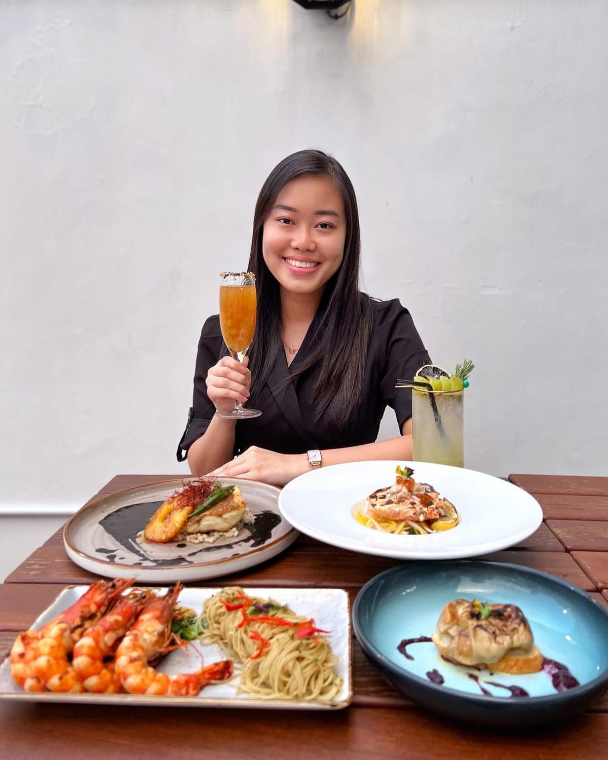 Sol Neil Road — New Fusion Restaurant and Cocktail Bar
