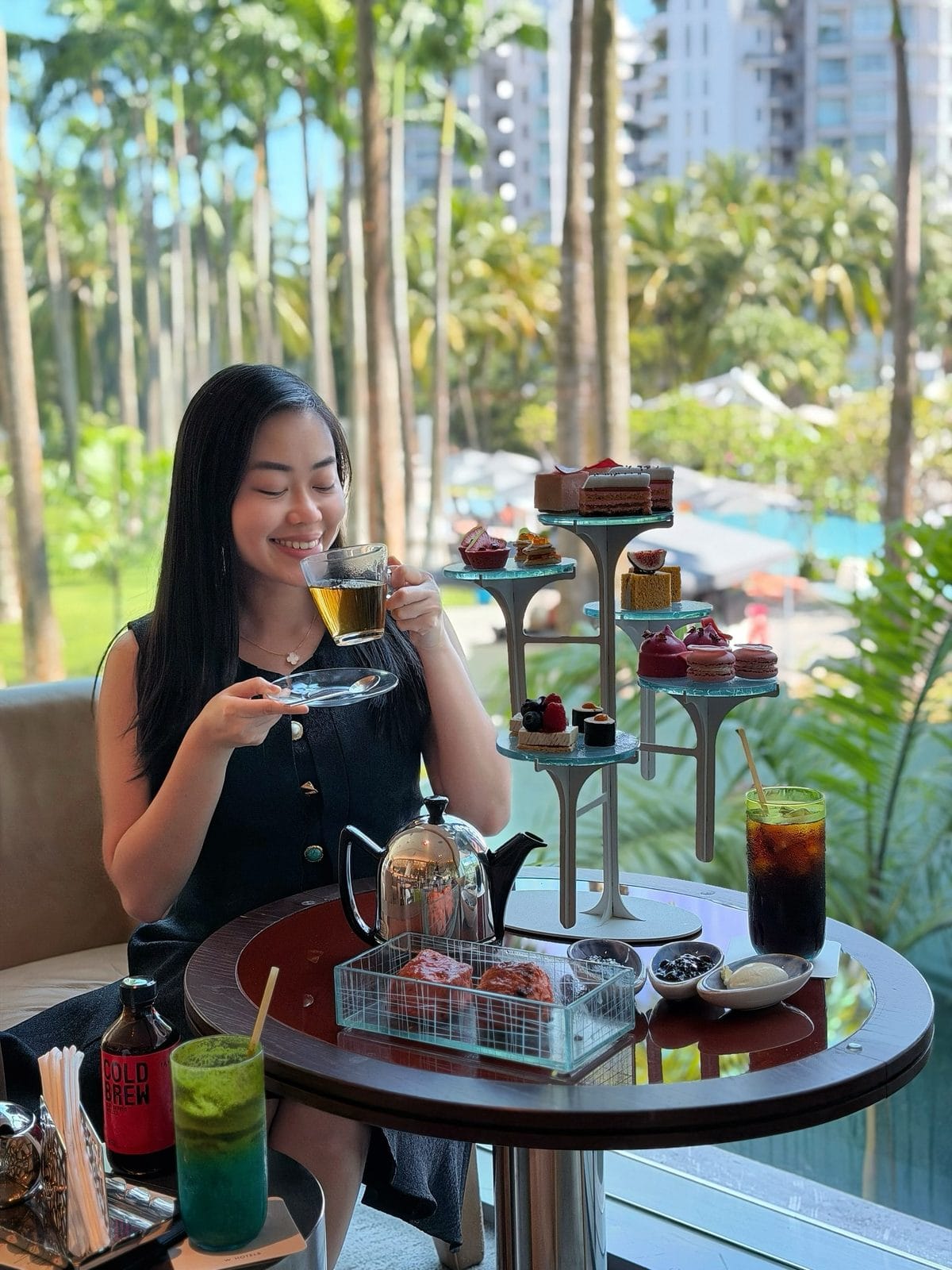 W Singapore - Sentosa Cove — Pink October Afternoon Tea