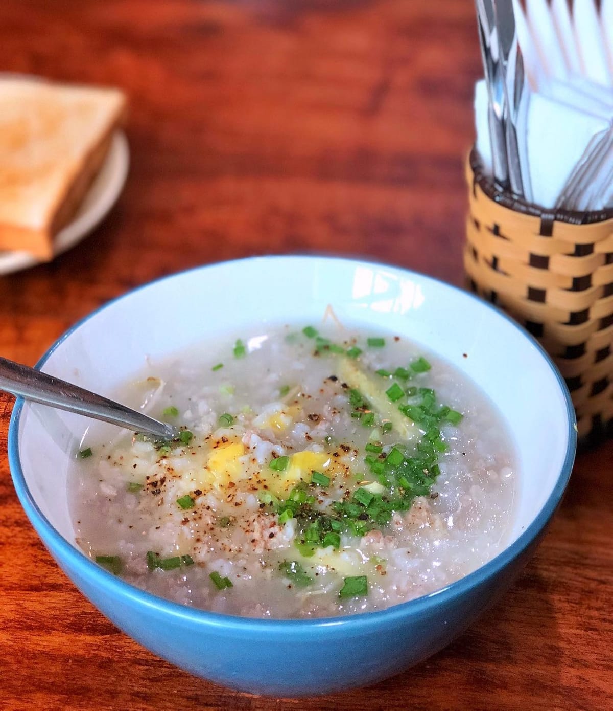 Comfort bowl of porridge that warms your morning up ☀️
