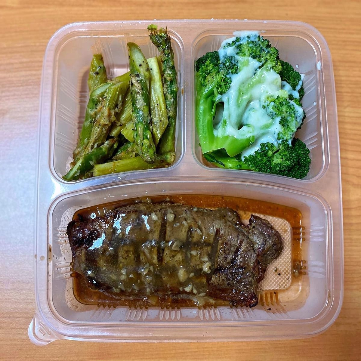 Isteaksdiner
