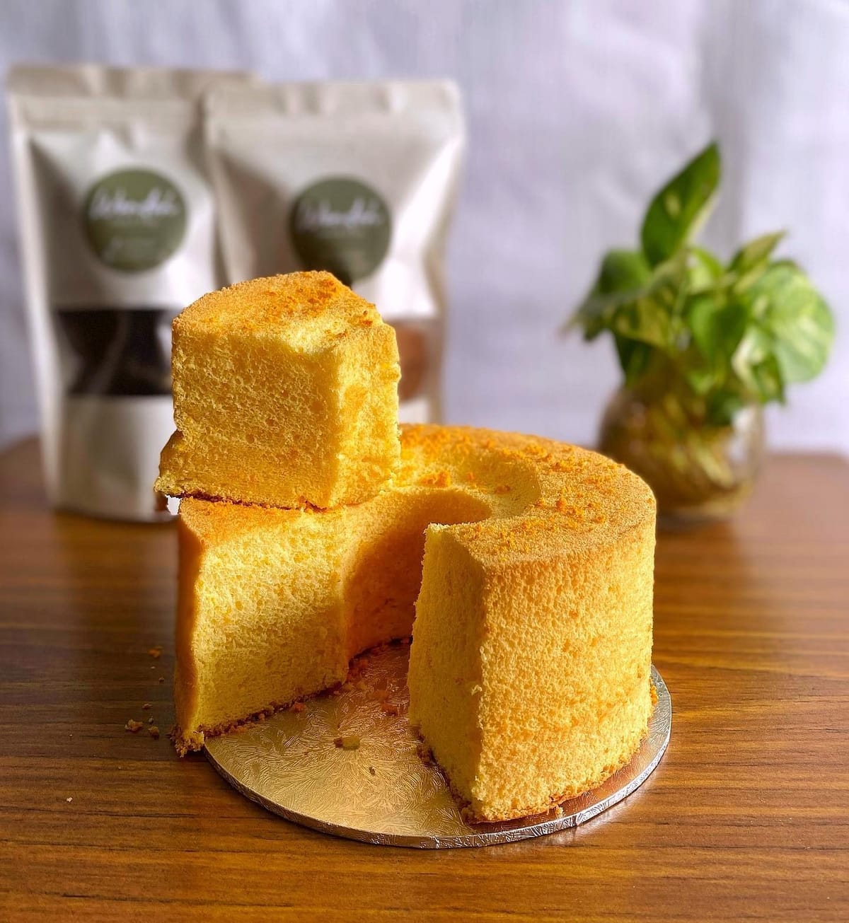 Wondoh Treats — Chiffon Cake and Sea Salt Cookies