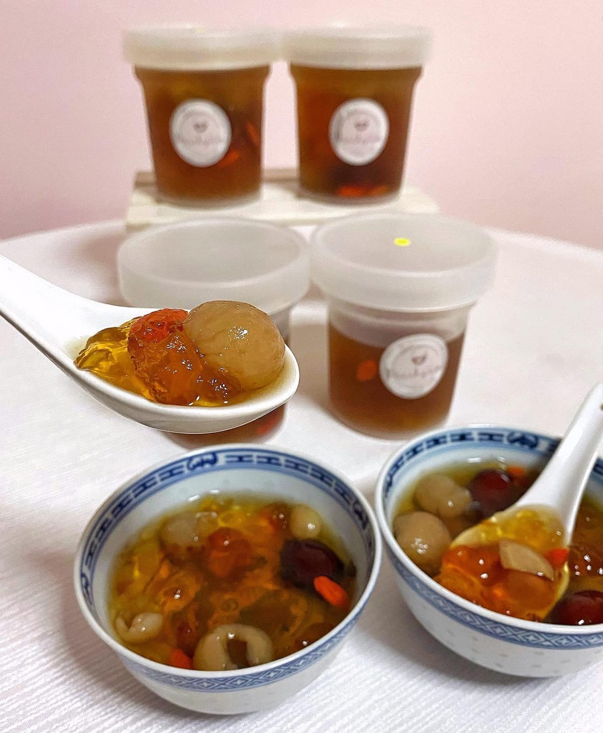Peachyum — Nourishing Peach Gum Dessert