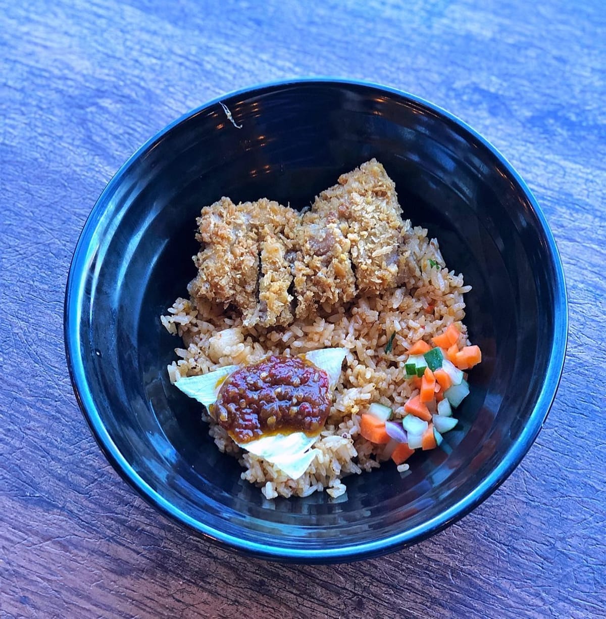 Rice Bowl with Crispy Chicken Fillet