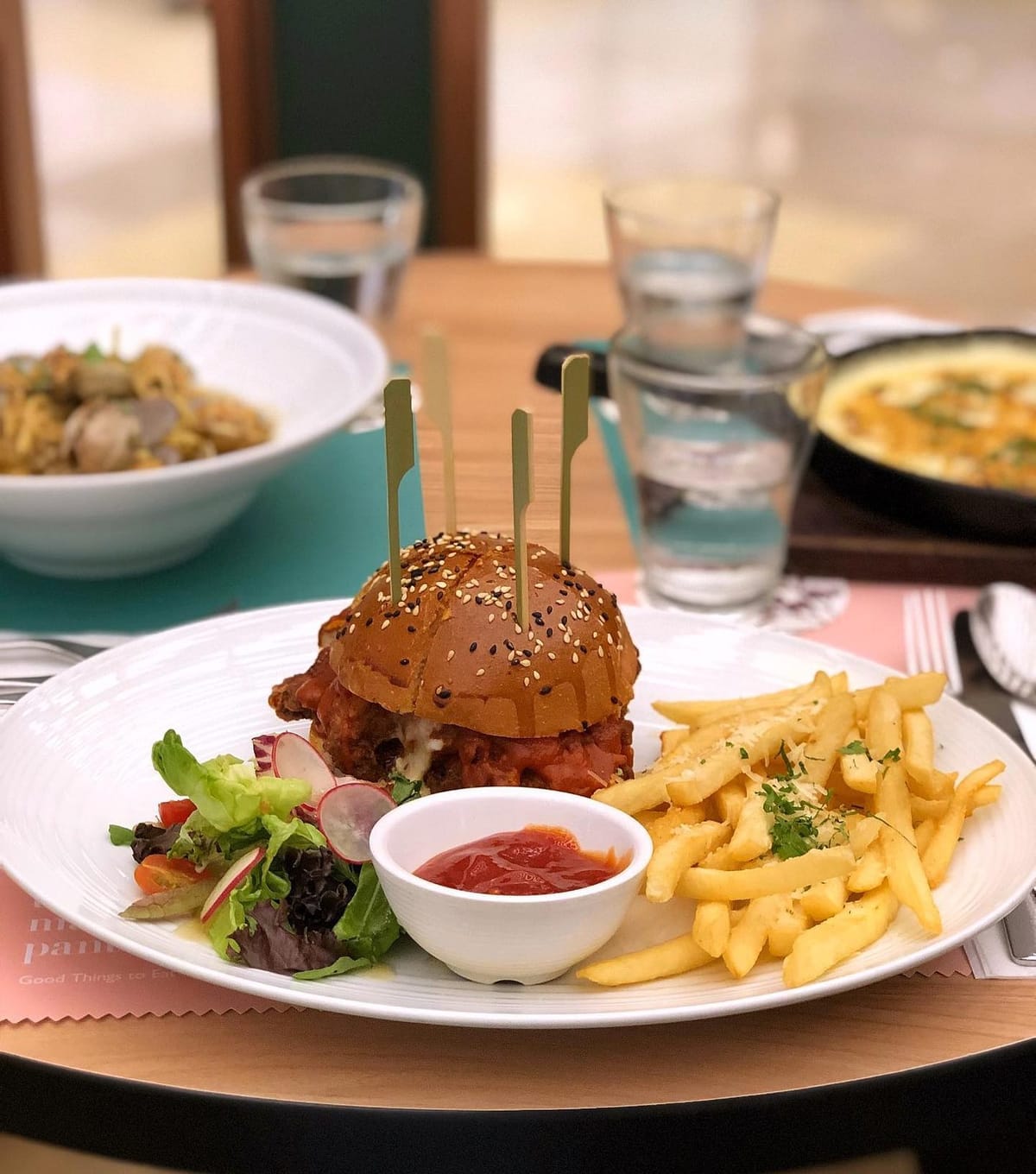 Spicy Sriracha Chicken Burger 🍔