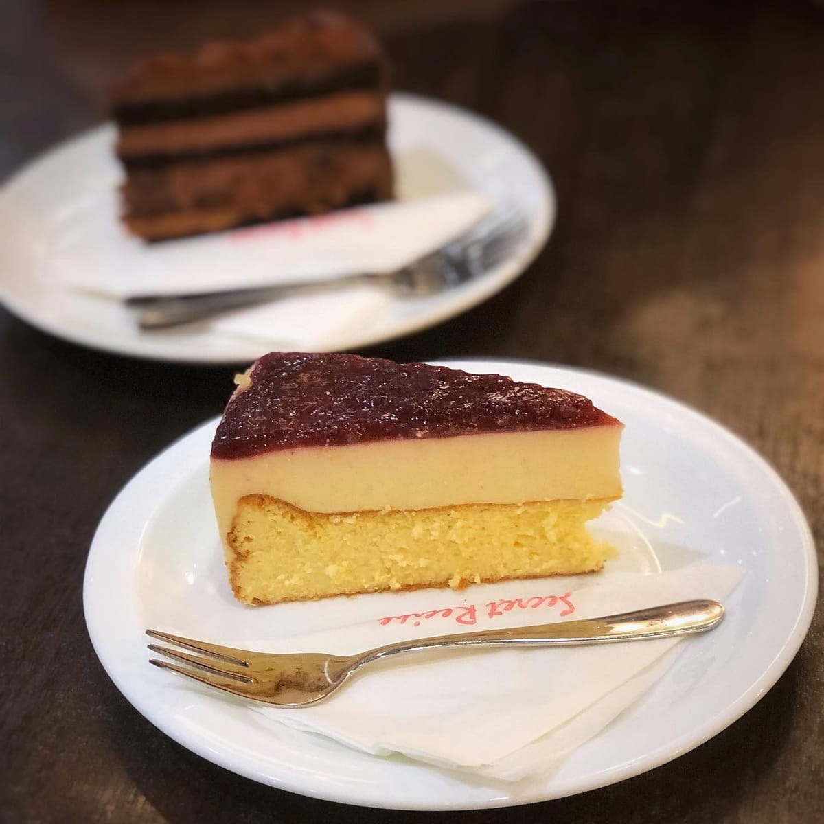 Raspberry Yogurt Cheesecake 🍰