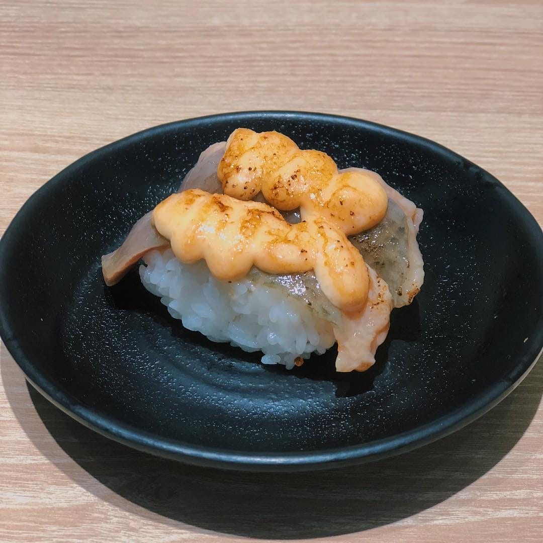 Salmon Skin and Salmon with Cod Fish Caviar 🍣