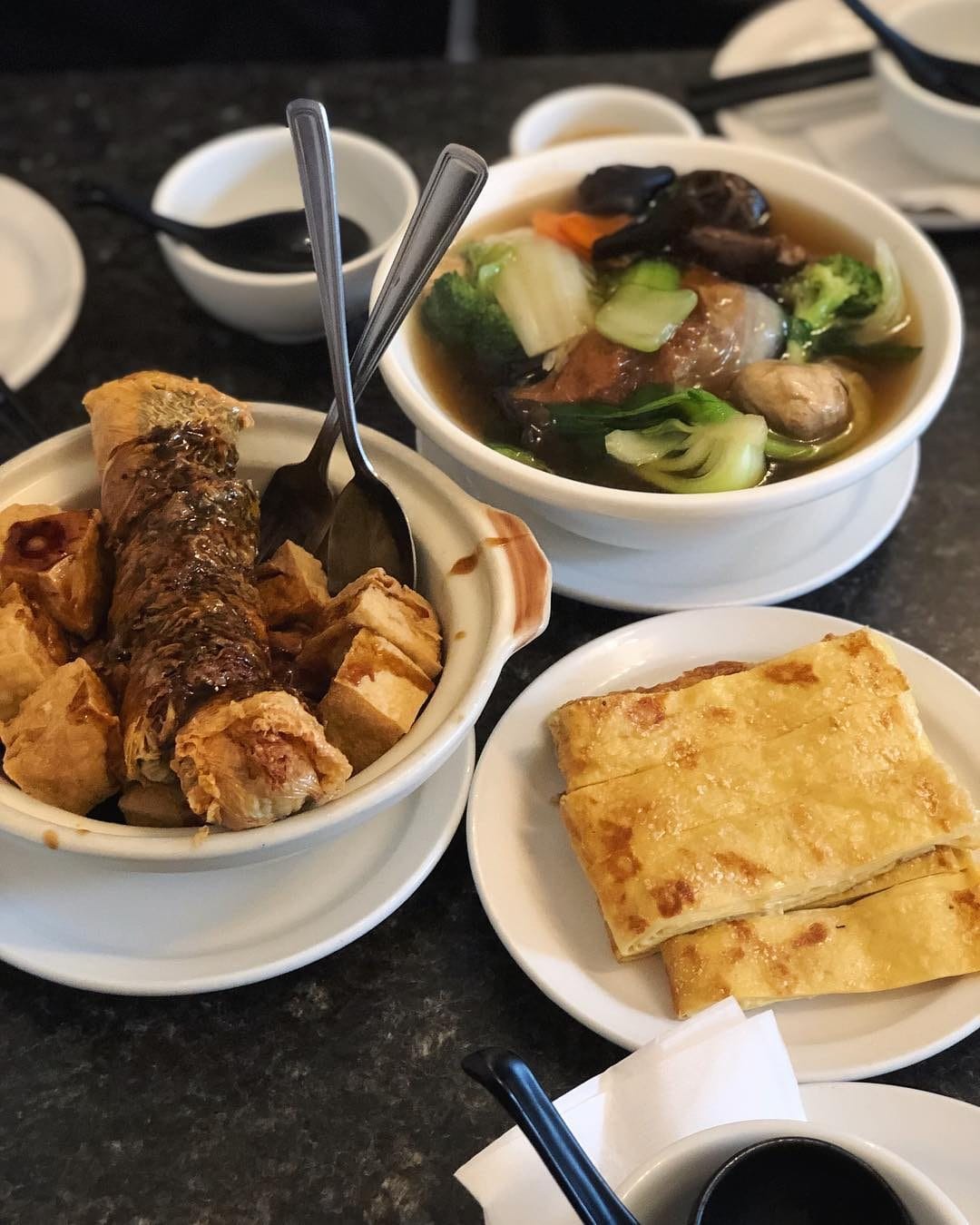 Vegetarian food can taste awesome as well!! The tofu dish was sooo
