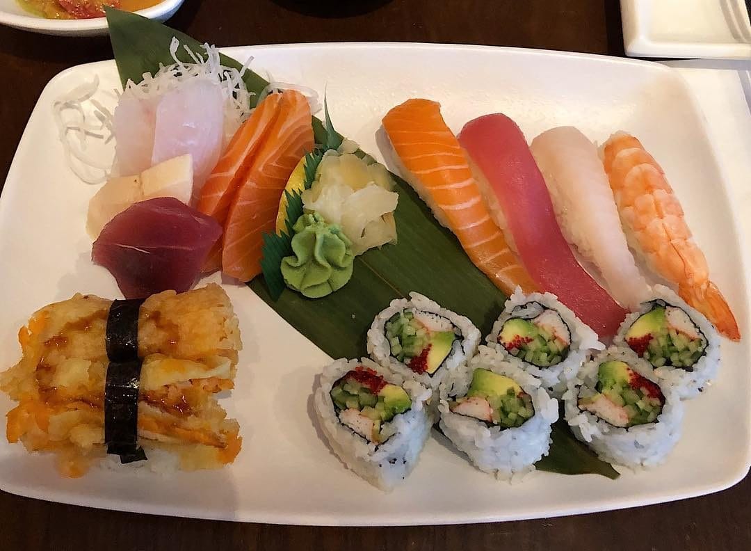 Favourite sushi-sashimi meal 😋