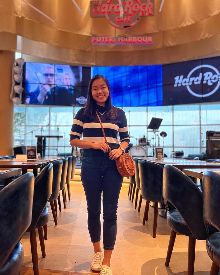 Hard Rock Cafe Puteri Harbour