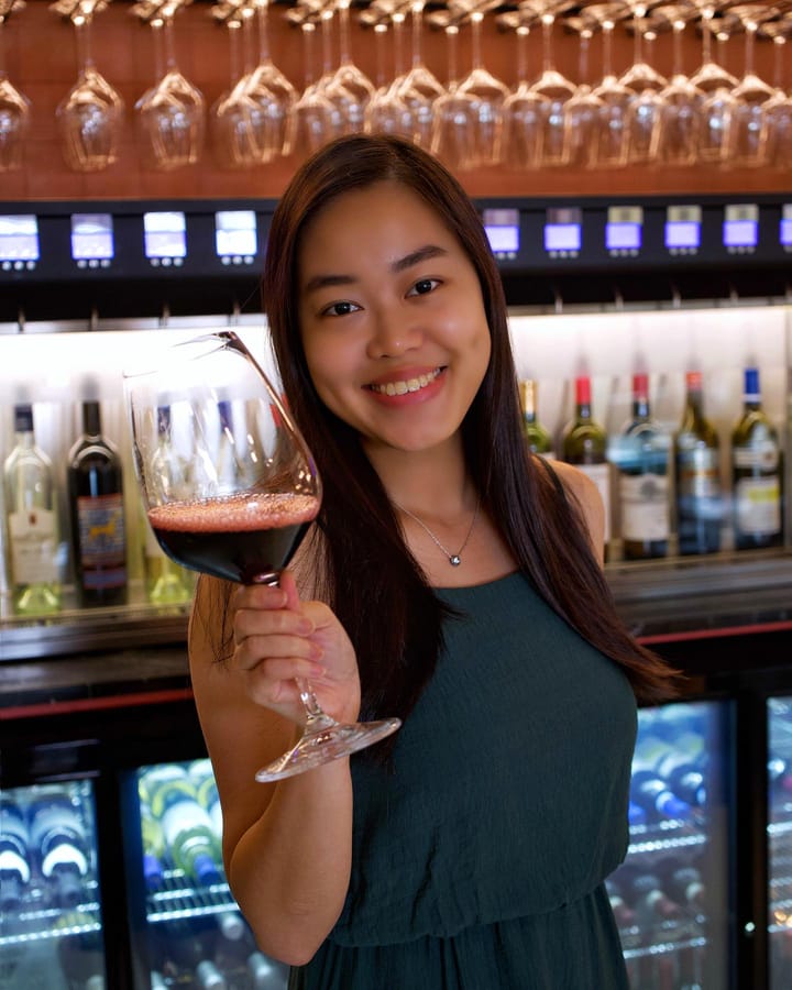 Vin Geek — First-Ever Lunch Launch in Town