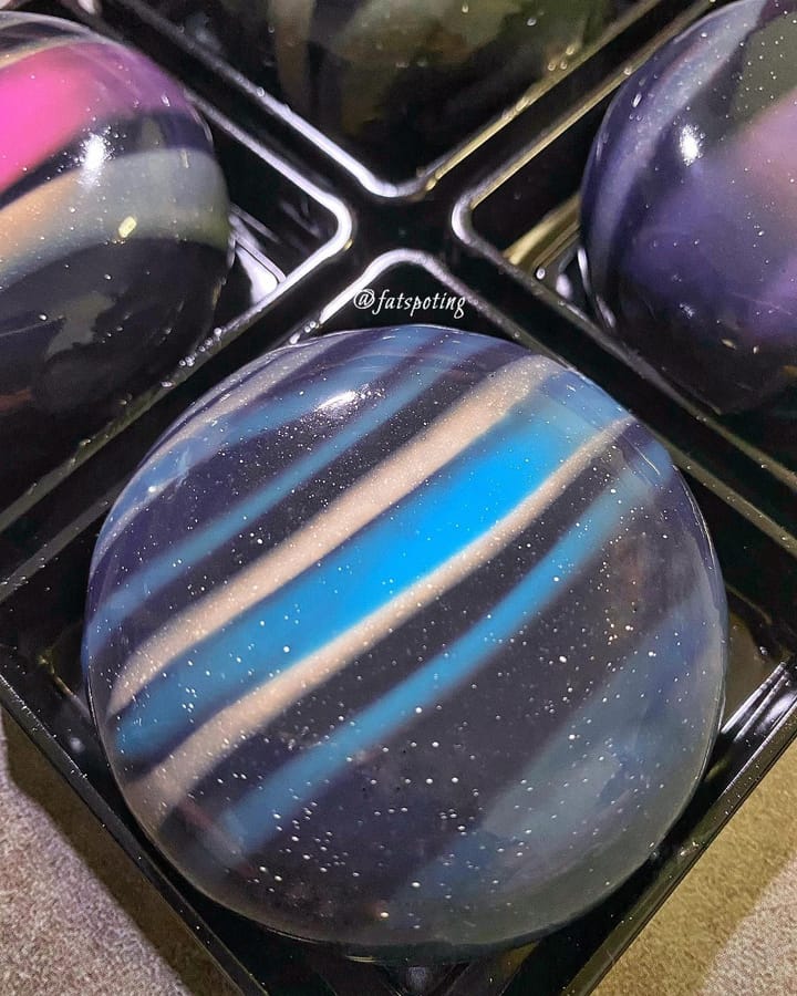 Rachelrax Cakes — Signature Galaxy Mooncakes 2021