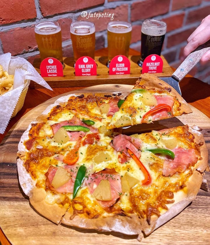Gone Rogue Brewing — Craft Beer Bar at Le Quest Mall