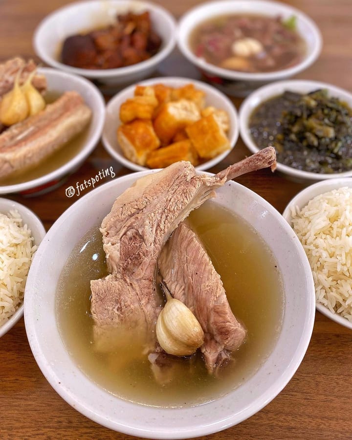 Rong Cheng Rou Gu Cha — Dragon Rib Soup at Ang Mo Kio