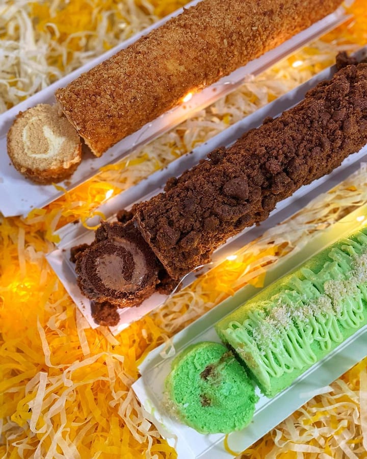 How's Catering — New Roulades Giveaway
