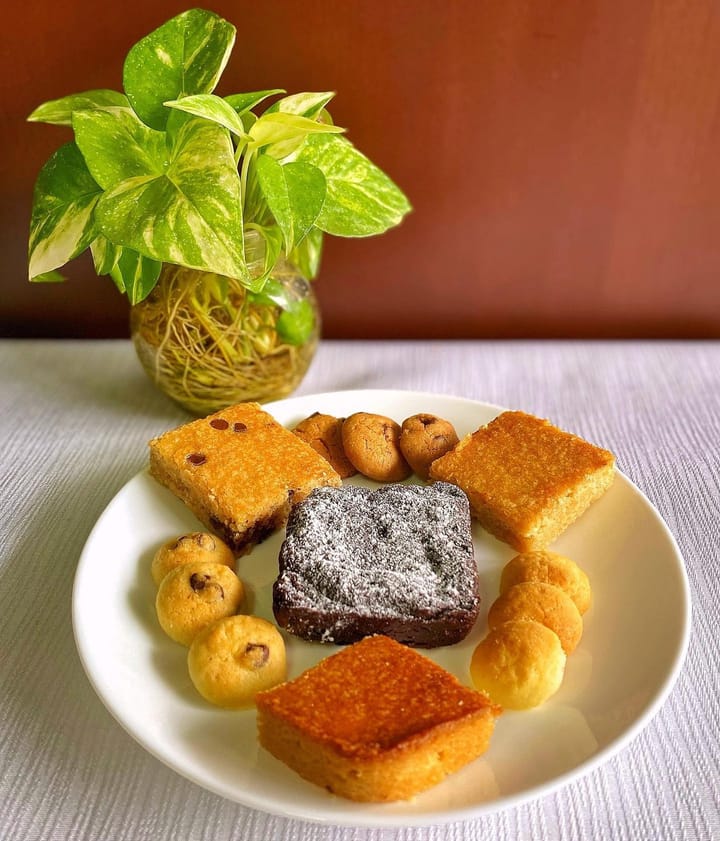 The Knead House — Home-Baked Cookies and Brownies