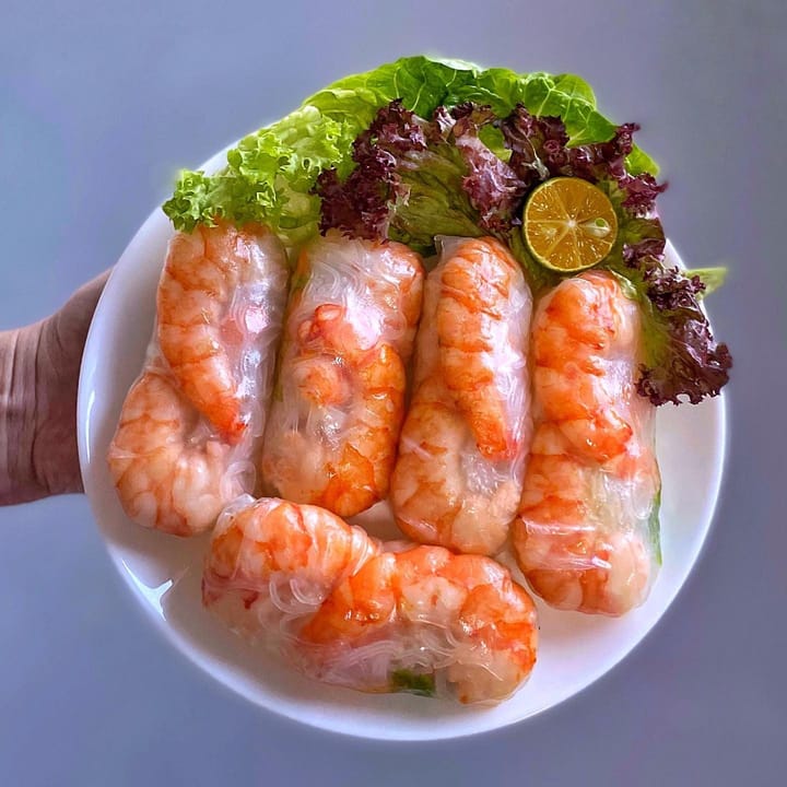 Lunasrolls — Premium Vietnamese Rolls with Samyang McSpicy