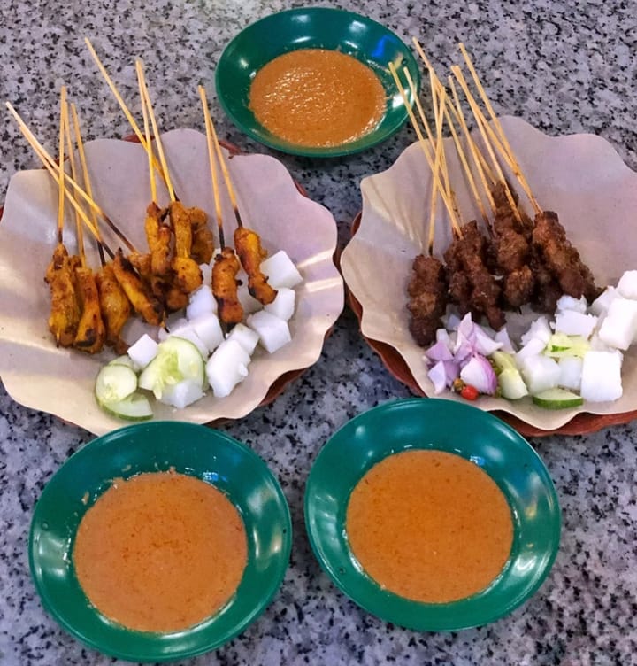 Can’t say no to satay😋