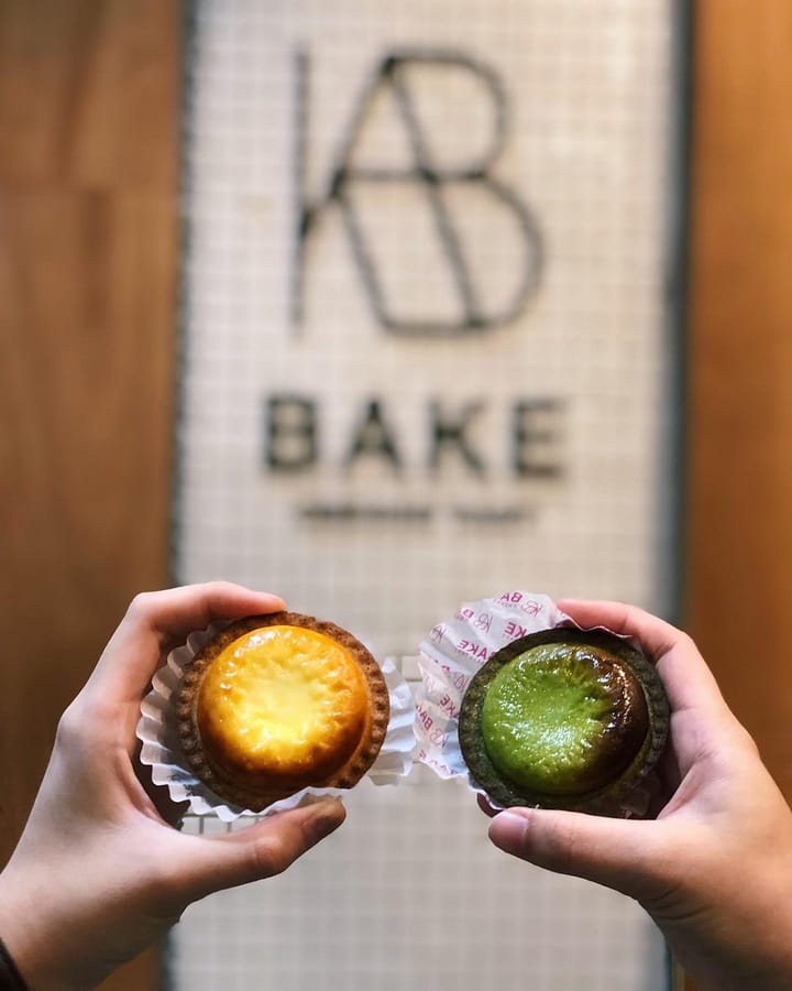 The cheese tarts here taste much better than SG’s! Their crust are