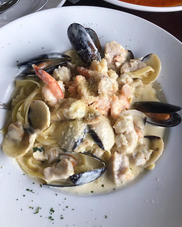 Seafood day at the Old Fisherman’s Wharf ⚓️